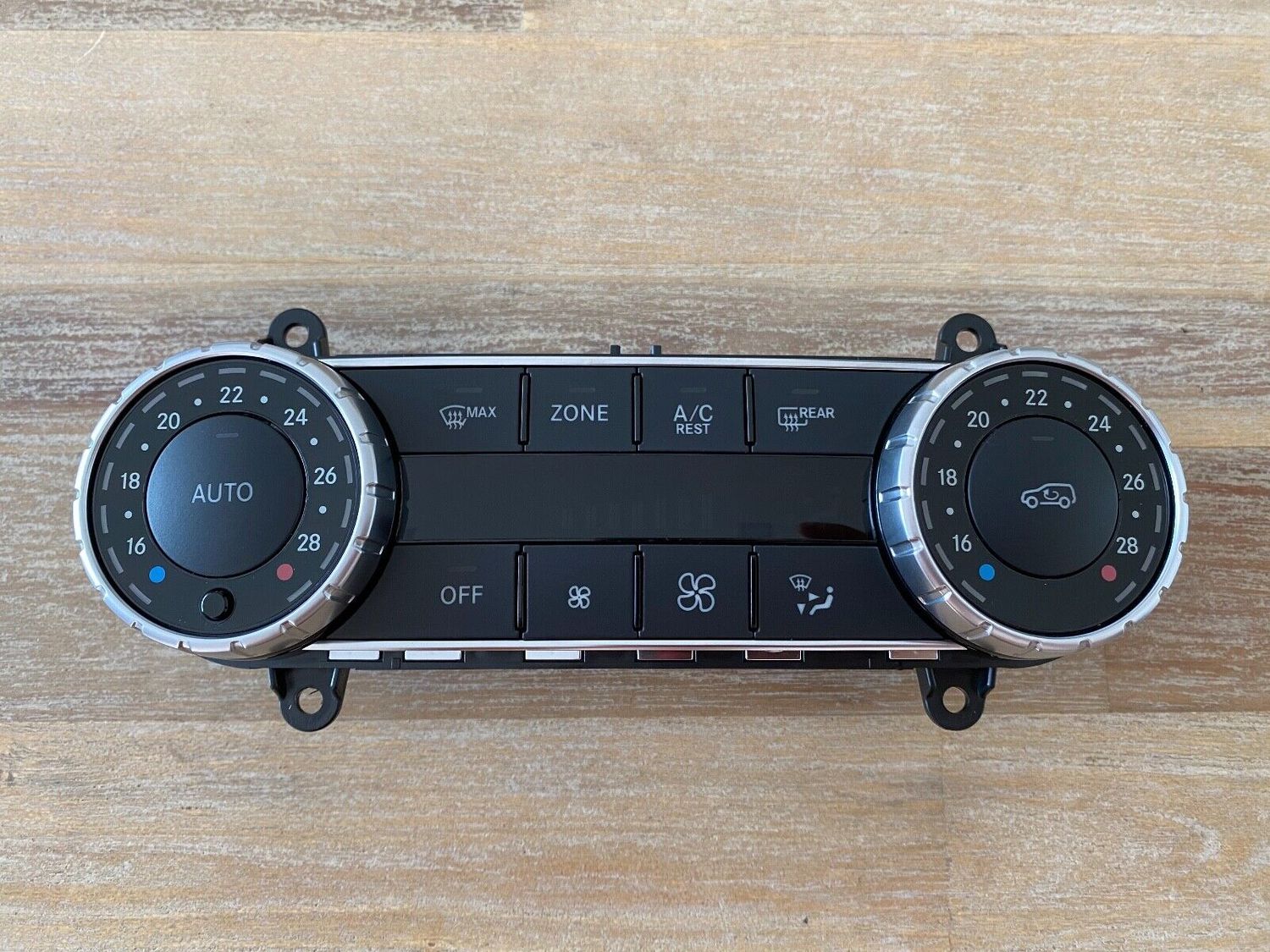 Mercedes G class W463 GENUINE Heater A/C Climate Control Unit A4639065100