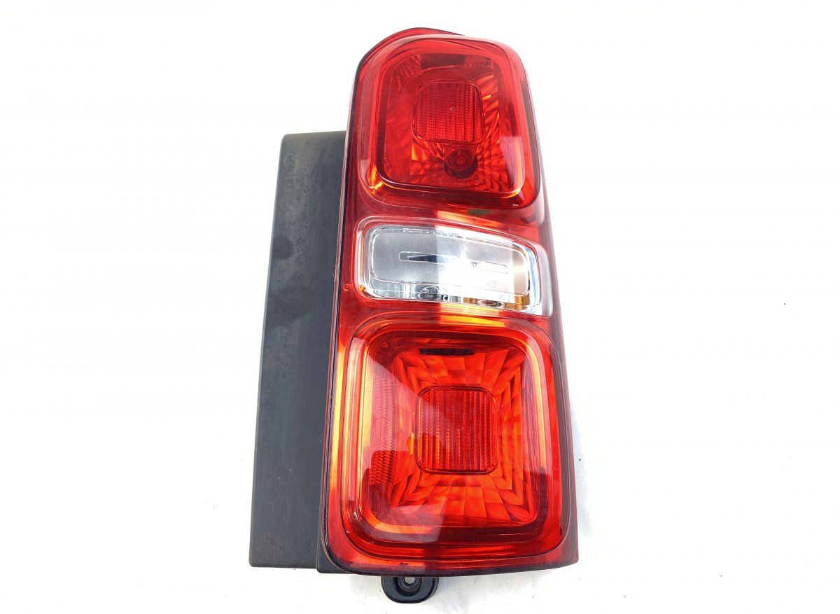 9808243080 Tail light, right PEUGEOT EXPERT / TRAVELLER (2016-)