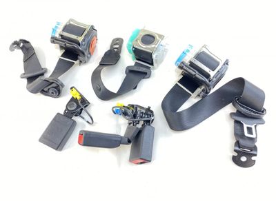 A2468600000 A2468600100 Ensemble de ceintures de sécurité MERCEDES-BENZ CLA (C117, X117) (2013-2019)