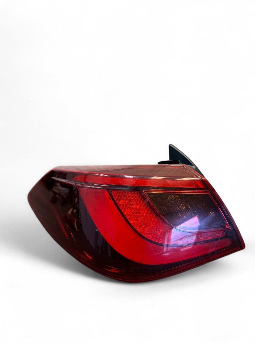 265554AM0B Tail light left INFINITI M IV / Q70 (Y51) (2010-2019)