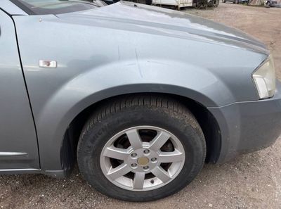 5076646AG Błotnik przedni prawy DODGE AVENGER (2007-2014)