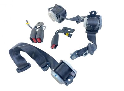 8976C2 8976C3 Säkerhetsbältessats DS DS 4 / DS 4 CROSSBACK (07.15-)