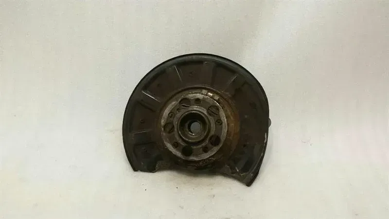 Mercedes E Class W212 Right Rear Hub A2123500241 Wheel Bearing Housing Rear Right