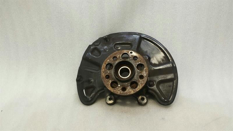 Mercedes Eclass W212 FL Hub A2123321701 Wheel Bearing Housing Front Left 4Matic