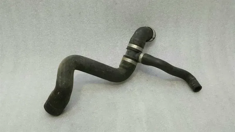 Mercedes ML W164 Cooling Pipe A1645011182 Cooling Water Hose Hose OM642