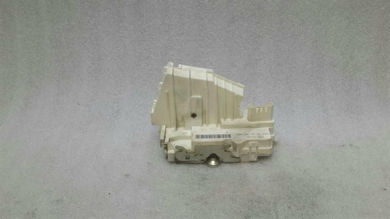 Mercedes R Class W251 front left door lock A2517200735 door lock front Li RHD