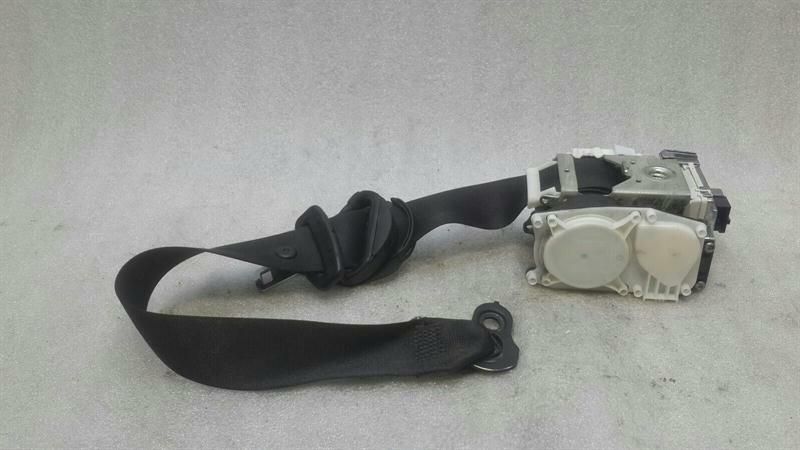 Mercedes R Class W251 FRH Seatbelt A2518602886 Seat Belt Strap Front Right