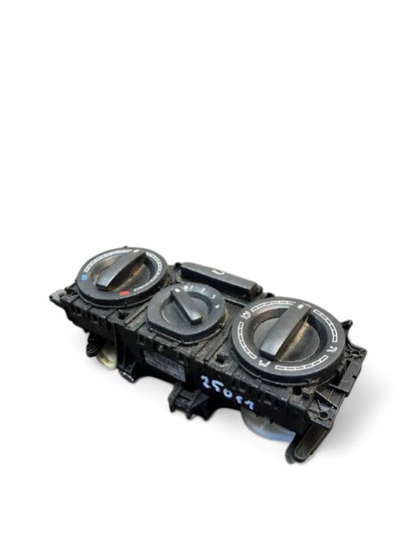 7H0819045A 7H0819045A9B9 Heater control panel VW TRANSPORTER T5 / MULTIVAN (7H, 7E, 7J) (2003-2015)