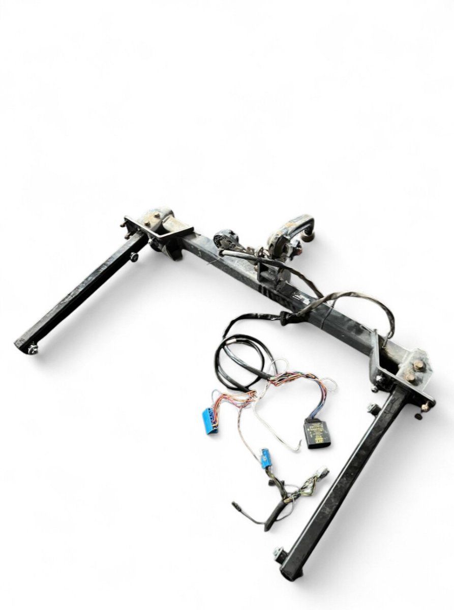 Towbar MERCEDES-BENZ E-CLASS (W212) (2009-2016)