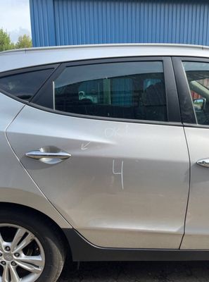 Drzwi tylne prawe HYUNDAI TUCSON II / ix35 I (LM) (2009-2017)