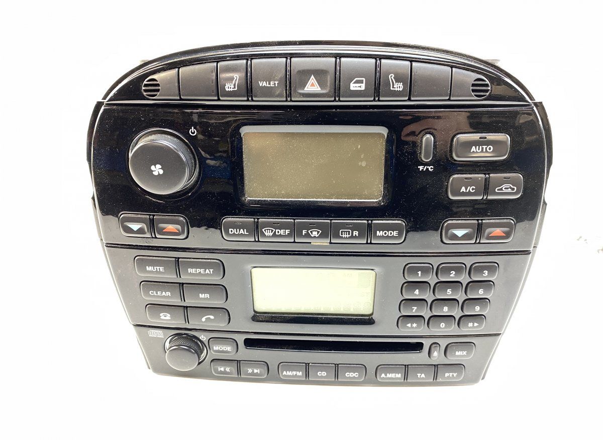 C2C34885 Radio JAGUAR XJ (X350, X358) (2003-2009)