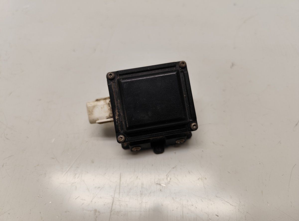 7R010014 BLIND SPOT radar  sensor JAGUAR XJ (X351) (2009-2019)