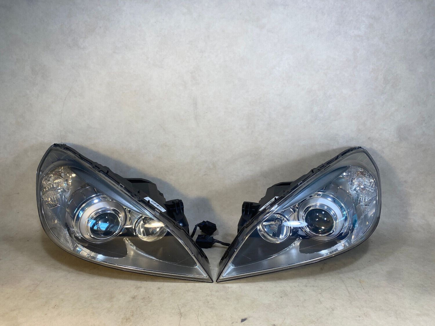 Volvo S60 V60 GENUINE Xenon Headlight lamp SET LHD 10-14 y until Facelift 9 PIN