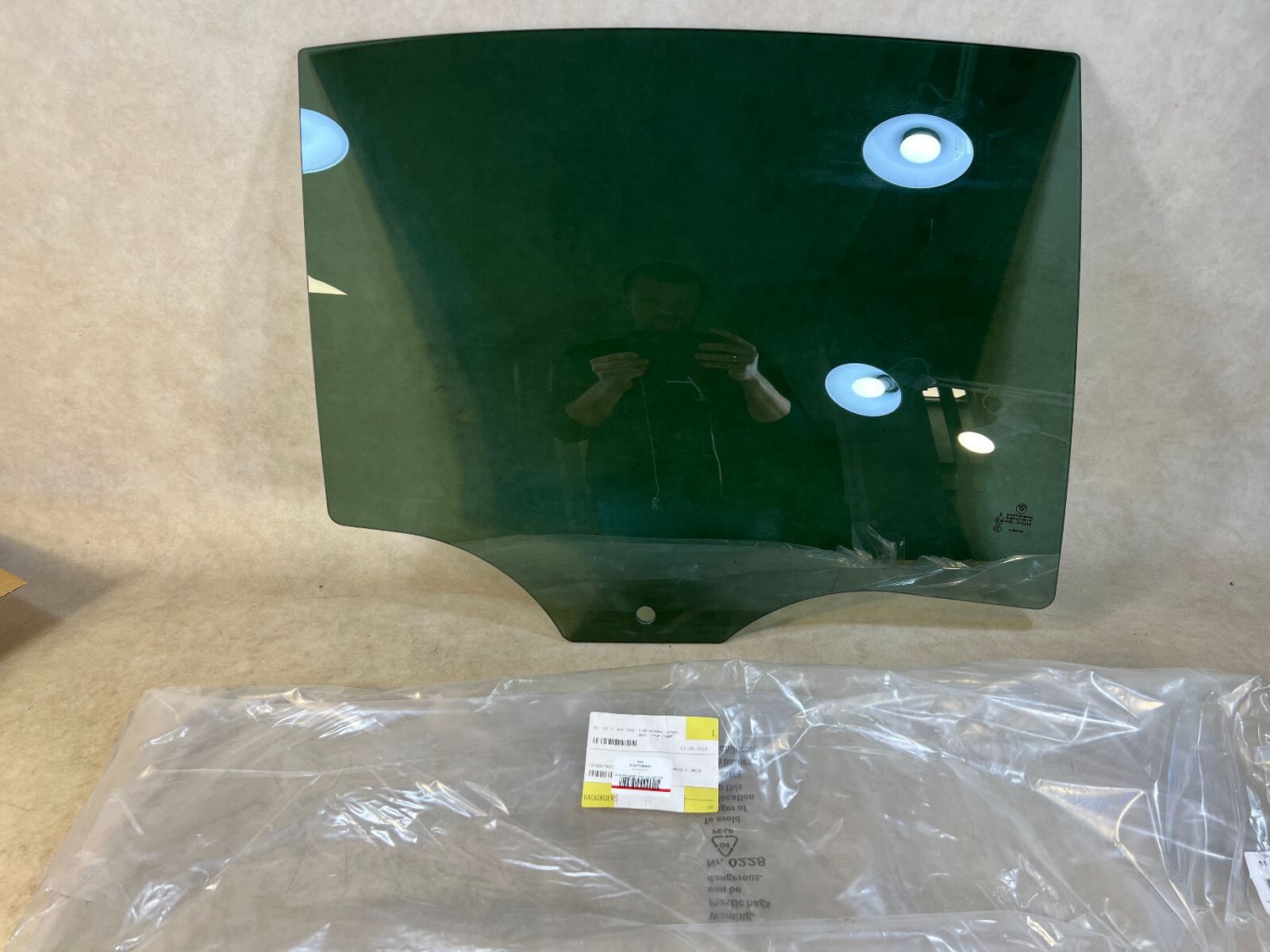 BMW 7 G11/G11 LCI Genuine Rear Right Door Glass Tinted 51357358916