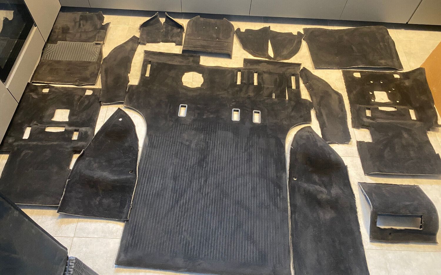 Mercedes G class W463 GENUINE Floor Carpet SET Black LHD 2002-2012 Year