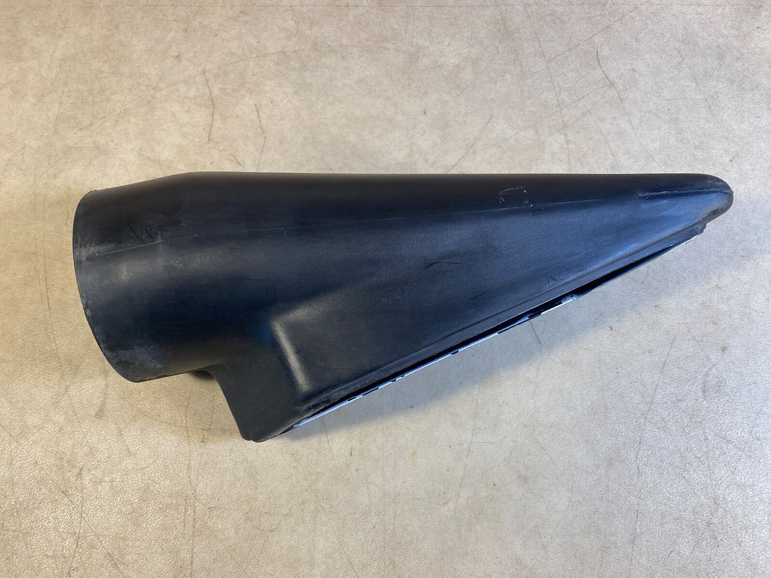 Mercedes G class W463 GENUINE CONNECTION INTAKE HOSE LEFT A4630940011