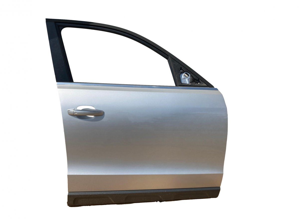 8R0831052E Door Front Right AUDI Q5 (8R) (2008-2016)