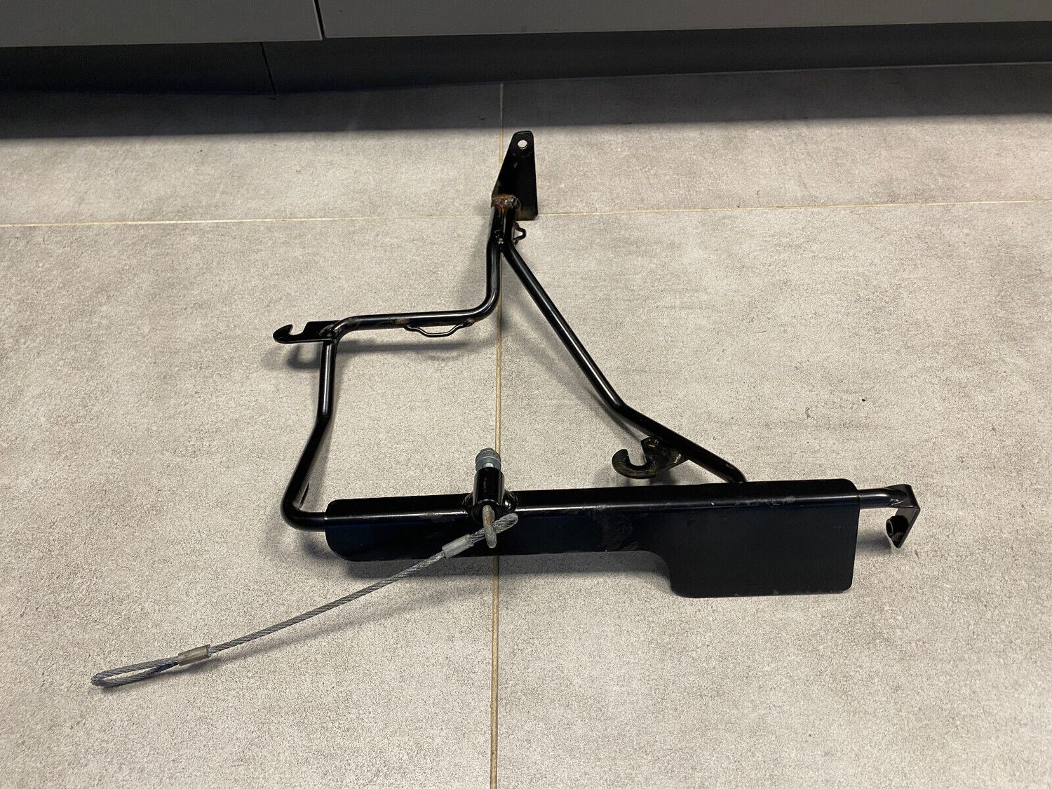 Mercedes G class W463 Genuine Heater Bracket A4638300314