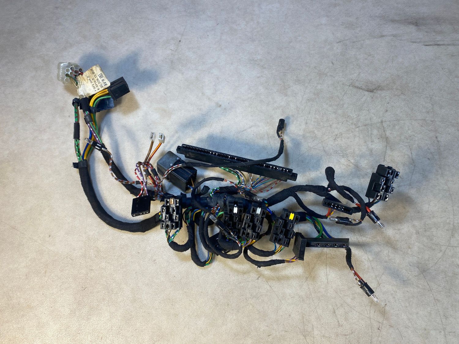 GENUINE BMW E23 7 SERIES Wiring Heater Control 61111371151