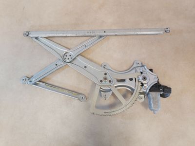 Oryginalny podnośnik szyby w lewych przednich drzwiach Lexusa RX330 RX350 RX400h z silnikiem