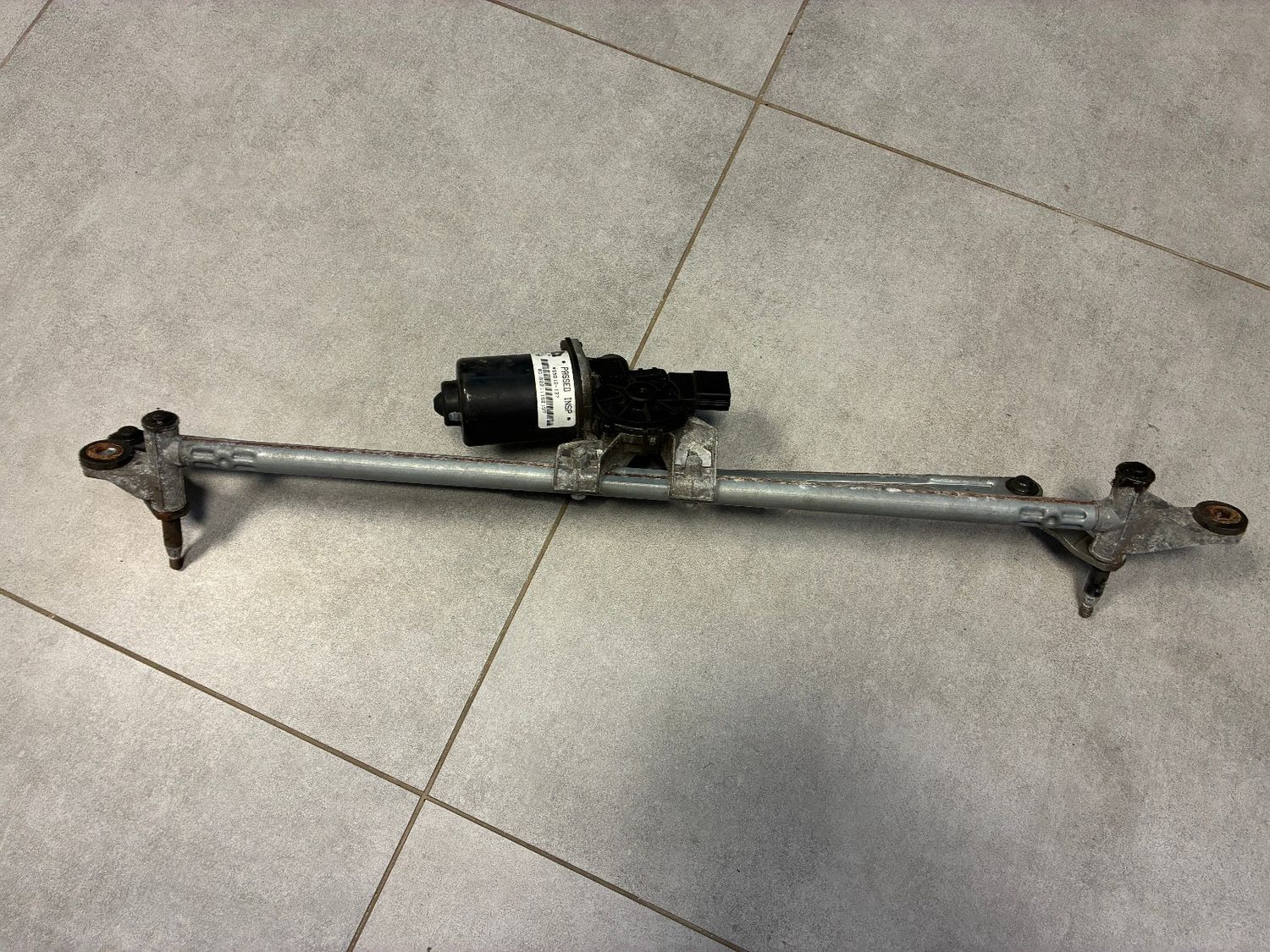 GENUINE Land Rover Range Rover Sport L320 Front Wiper Mechanism