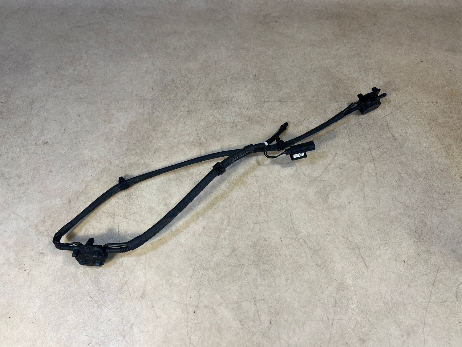 Genuine BMW M4 GTS F32 F33 Nozzle Chain Windscreen Washer System 61667367464