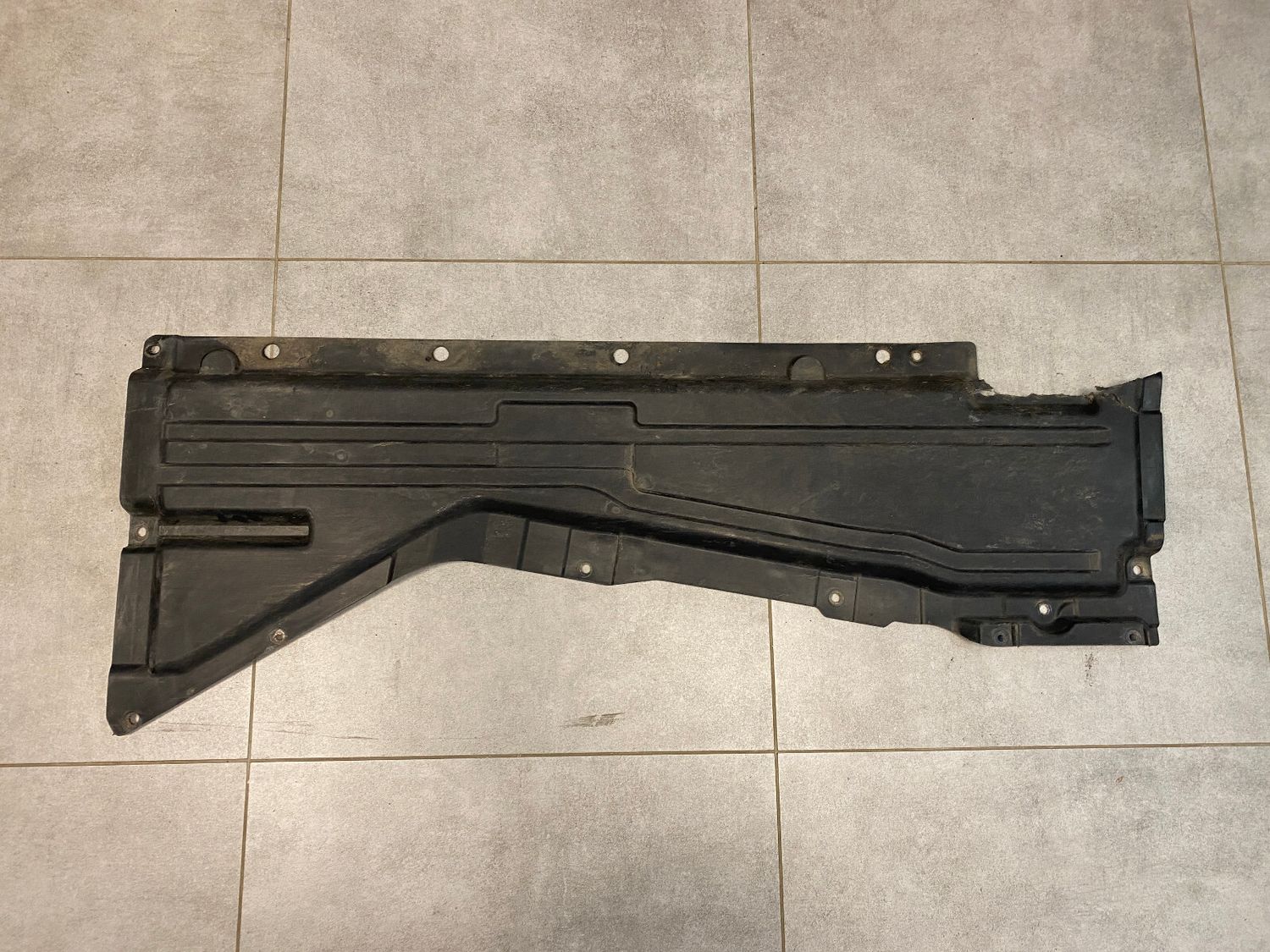 BMW X5 E70 E70 LCI X6 E71 E72 Underside paneling, right 51757158404