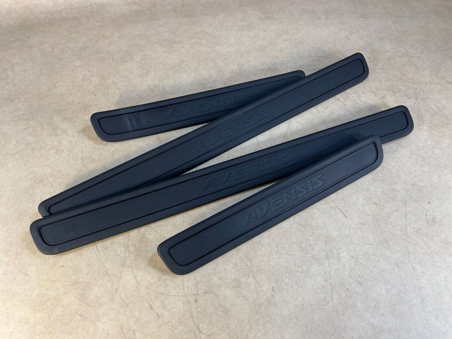 TOYOTA AVENSIS T27 2009 FRONT REAR LEFT RIGHT DOOR COVER TRIM SILL SET 4 PCS