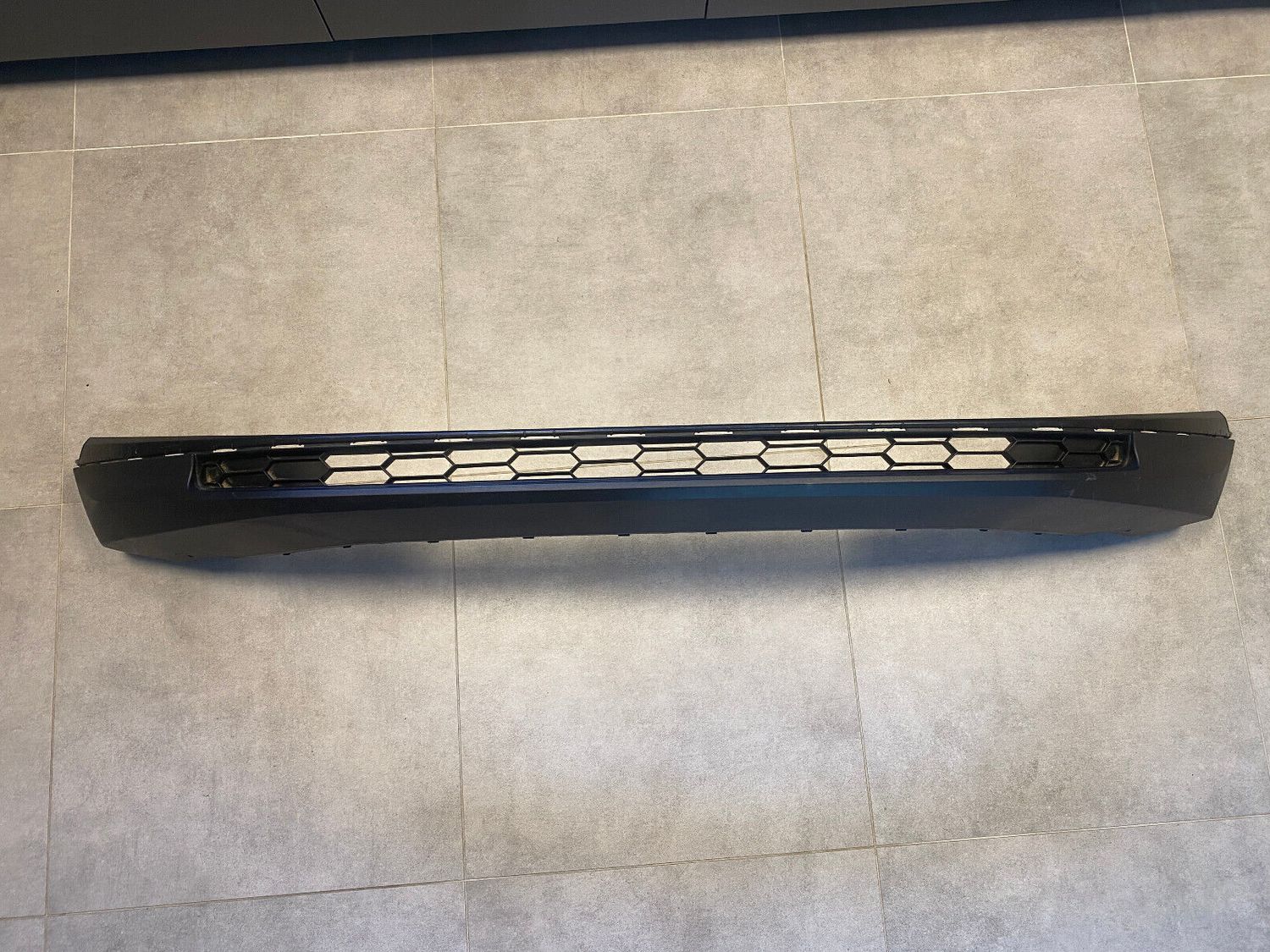 SKODA KODIAQ FRONT LOWER BUMPER 565807061