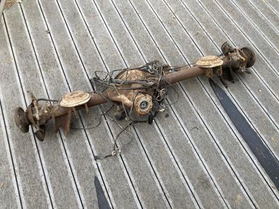 Mercedes G class W463 GENUINE Rear Axle A4633505400