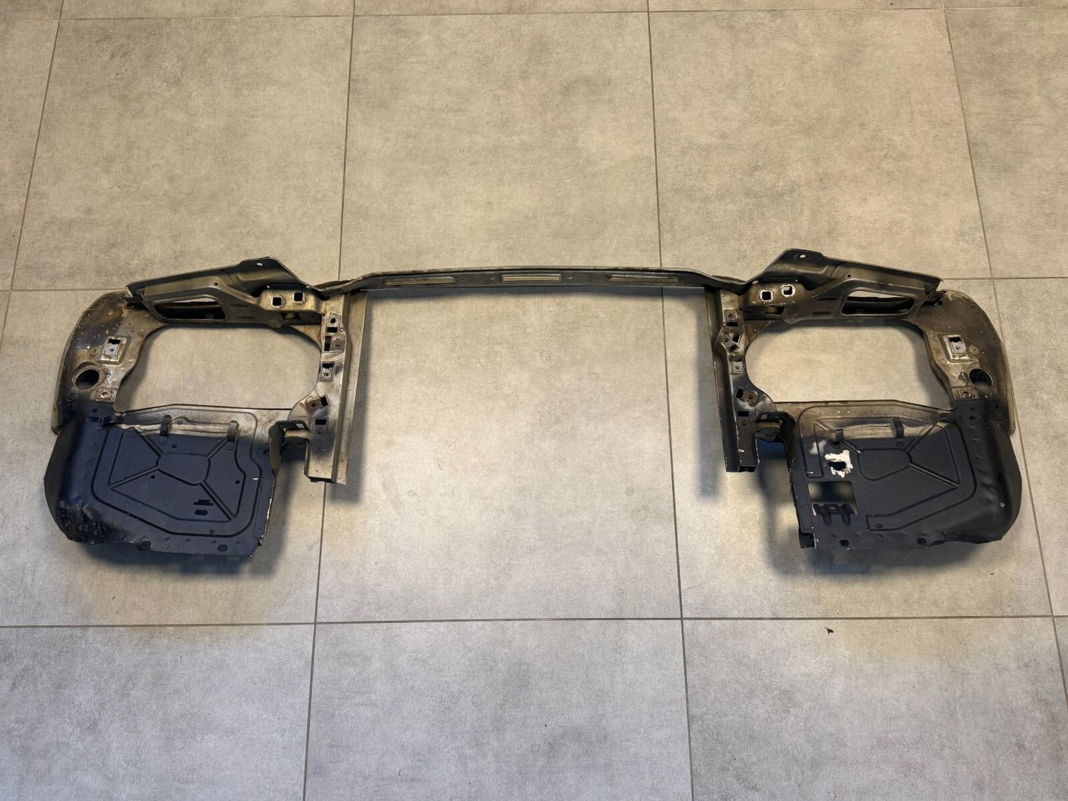 BMW E23 7 SERIES GENUINE Support Rebar Front panel BASIS 41131915977