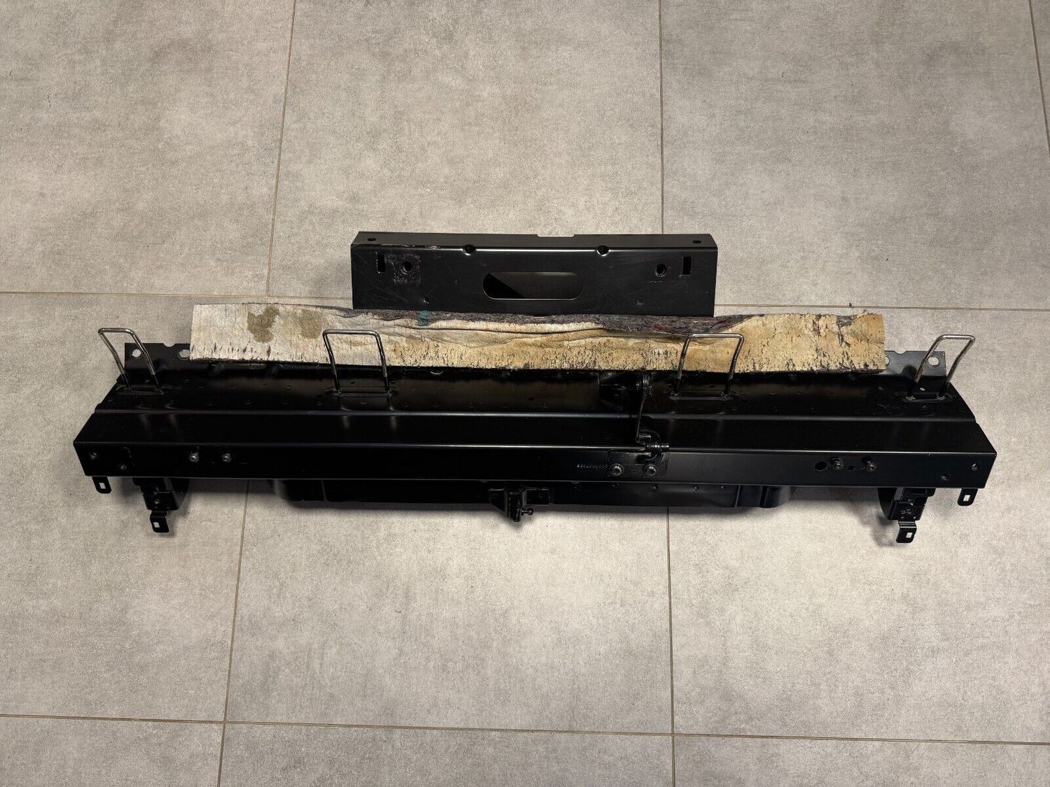 Genuine BMW X5 E70 Rear seats Cross member backrest 52207278225