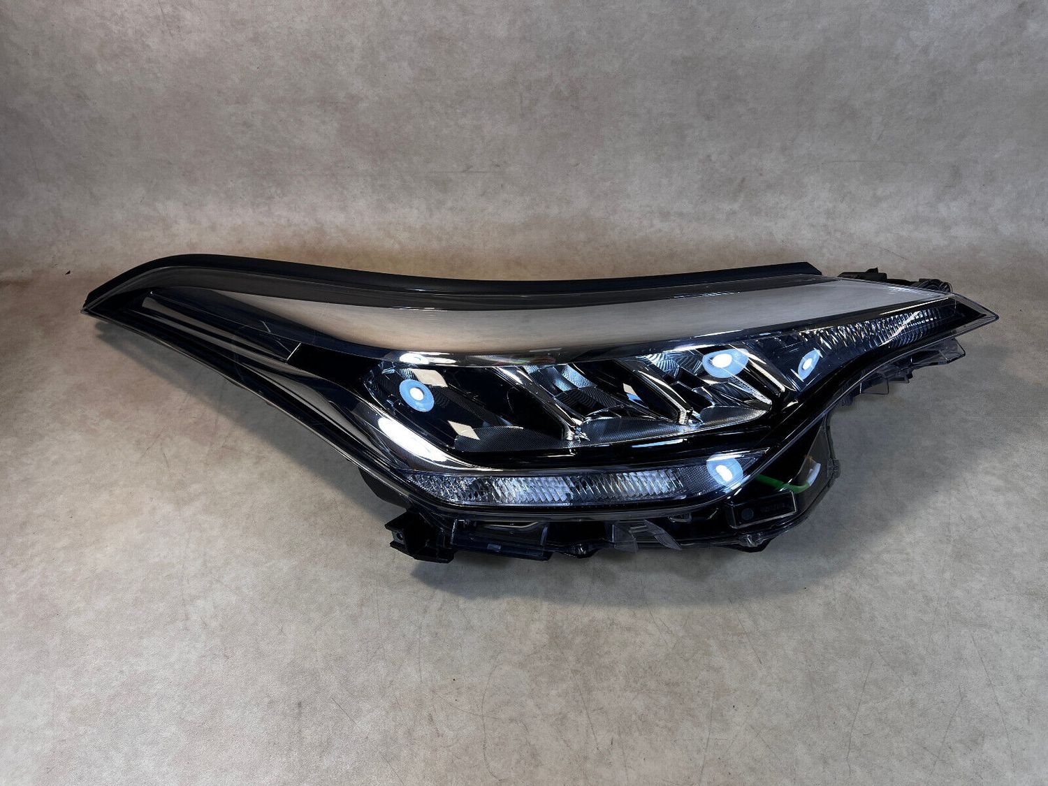 Headlight RH Unit Toyota C-HR 2016-2020 Full LED Right LHD Car 81110-F4180-00