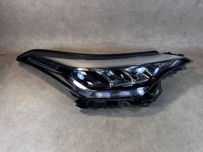 Priekšējo lukturu RH Unit Toyota C-HR 2016-2020 Full LED labais LHD Car 81110-F4180-00
