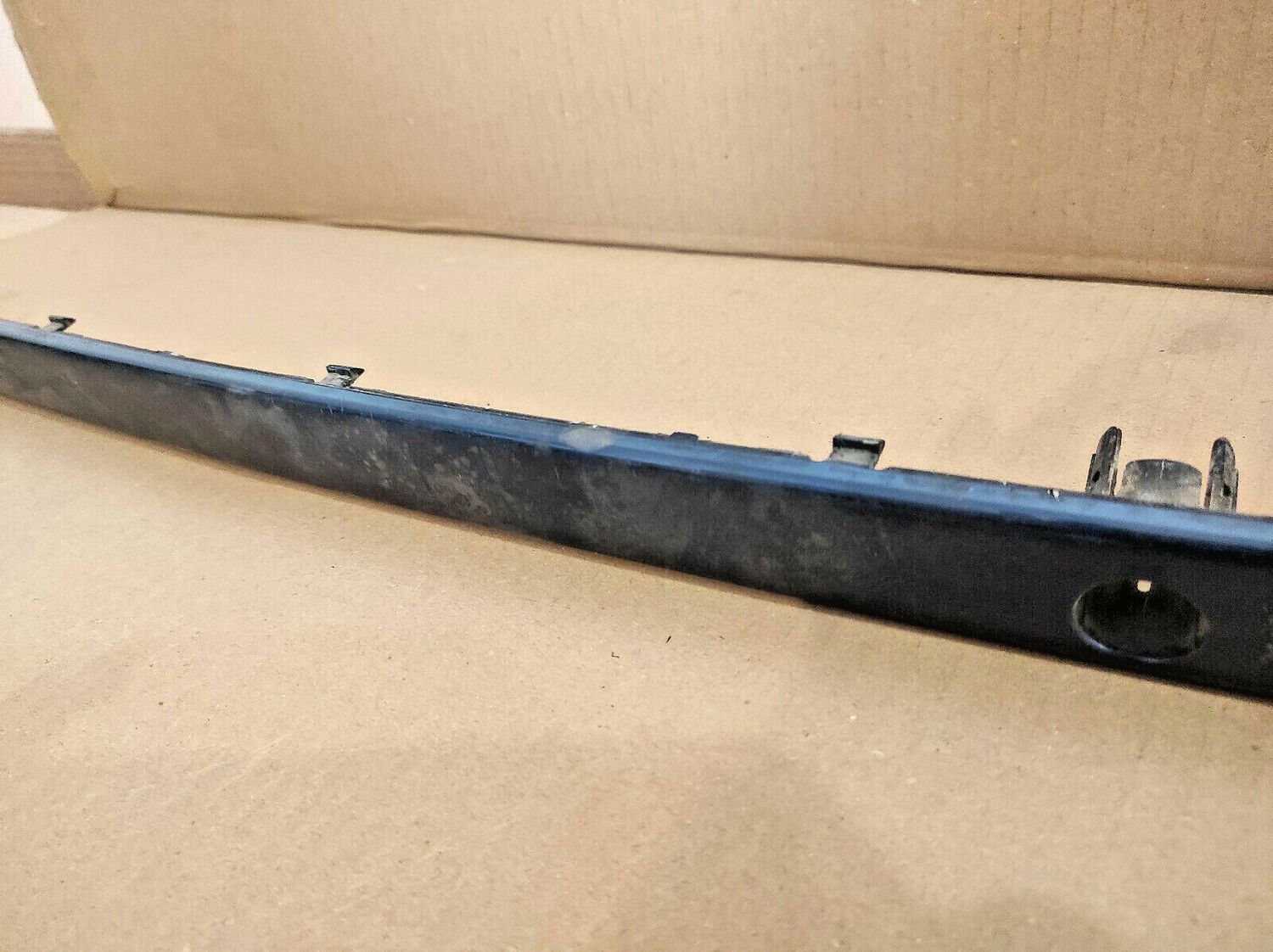 BMW 5 SERIES E39 (1996-2004), 525i  - Moulding bumper rear, 7005943