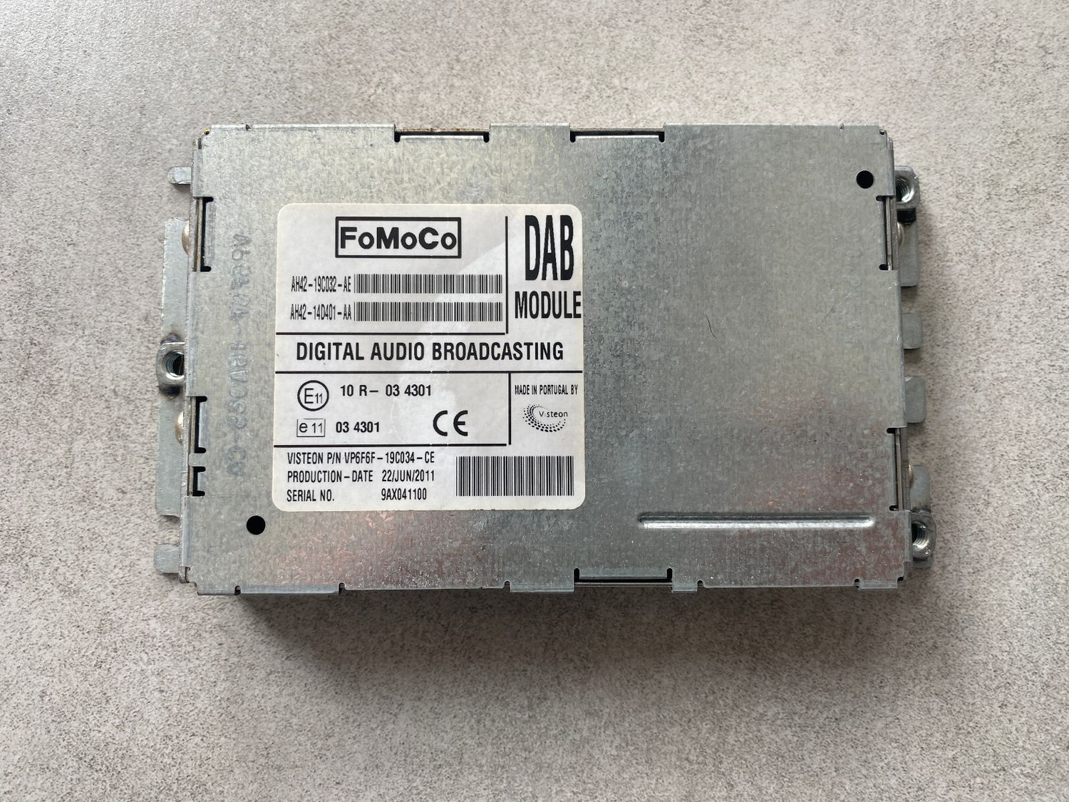 GENUINE Land Rover Range Rover Sport L320 Antenna Amplifier AH42-19C032-AE