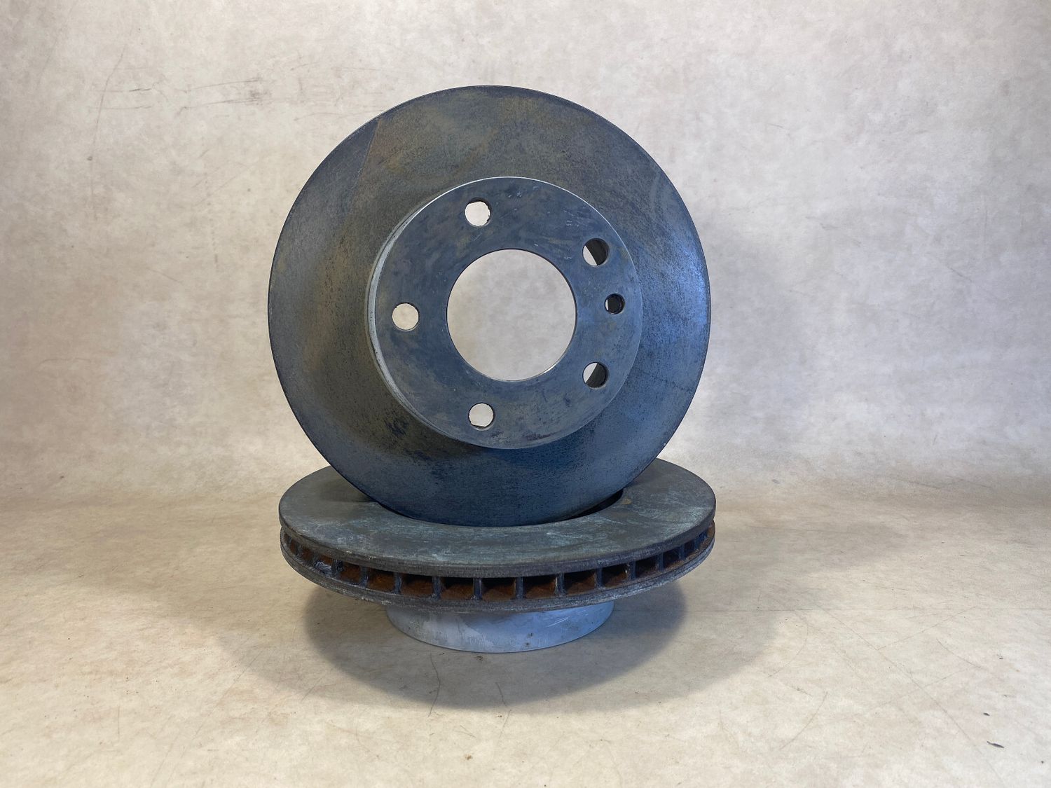 BMW 5 7 Series E12 E23 2x Front Ventilated Brake Discs 34111163141