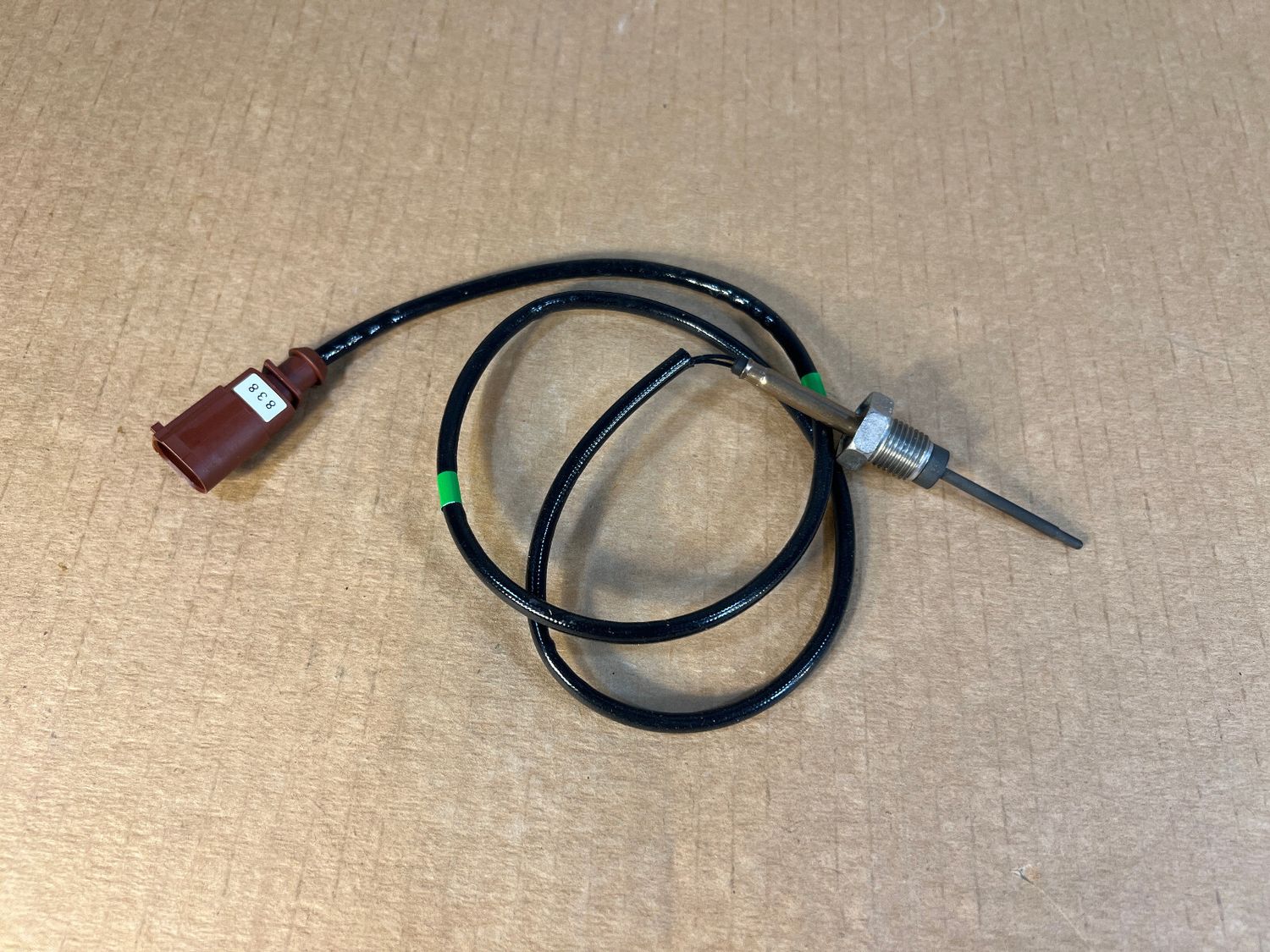 GENUINE AUDI SKODA SEAT VOLKSWAGEN Flue gas temperature sensor 04L906088DP