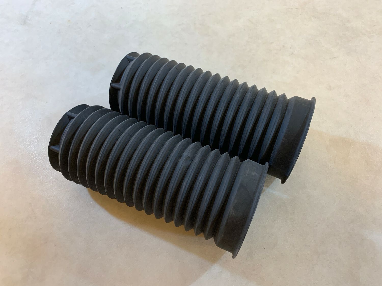 Mercedes A C E CLS GENUINE Dust Cover Shock Absorber x2 psc A2123230392