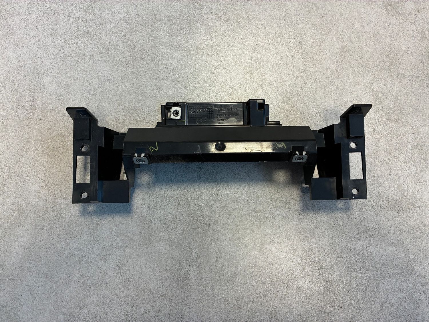 GENUINE Land Rover Range Rover Sport Radio Cd Player Dash Kit Mount Bracket