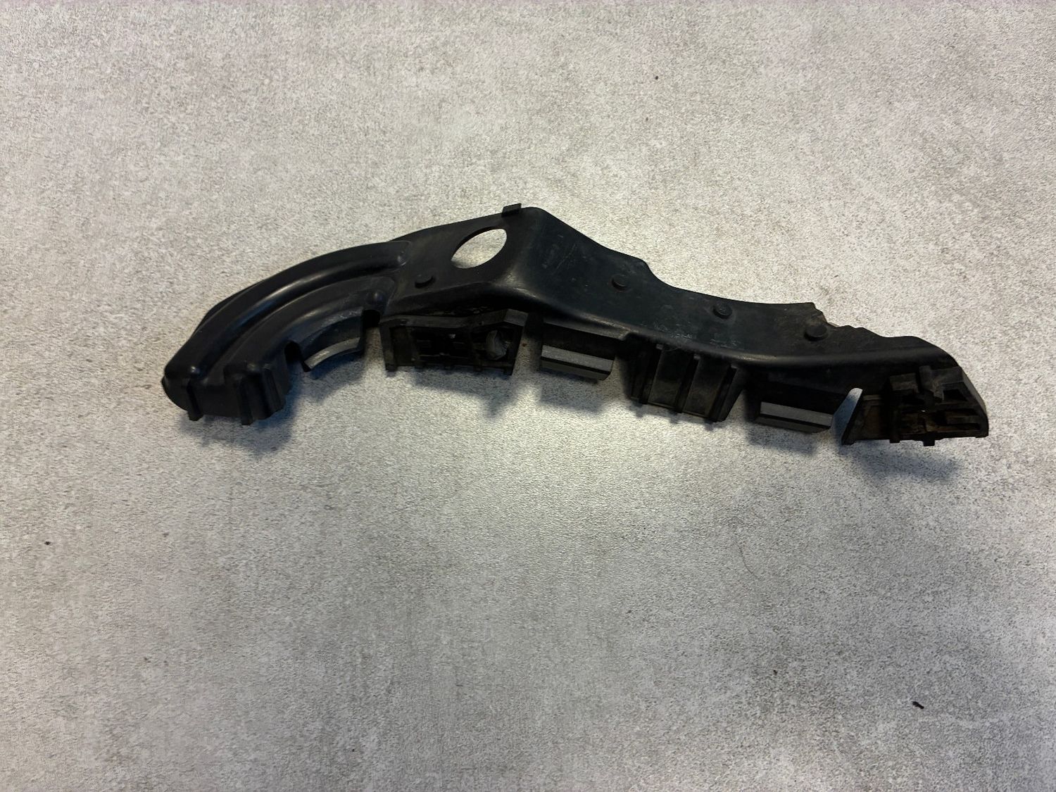 GENUINE Land Rover Range Rover Sport L320 Front Left Bumper Bracket Support