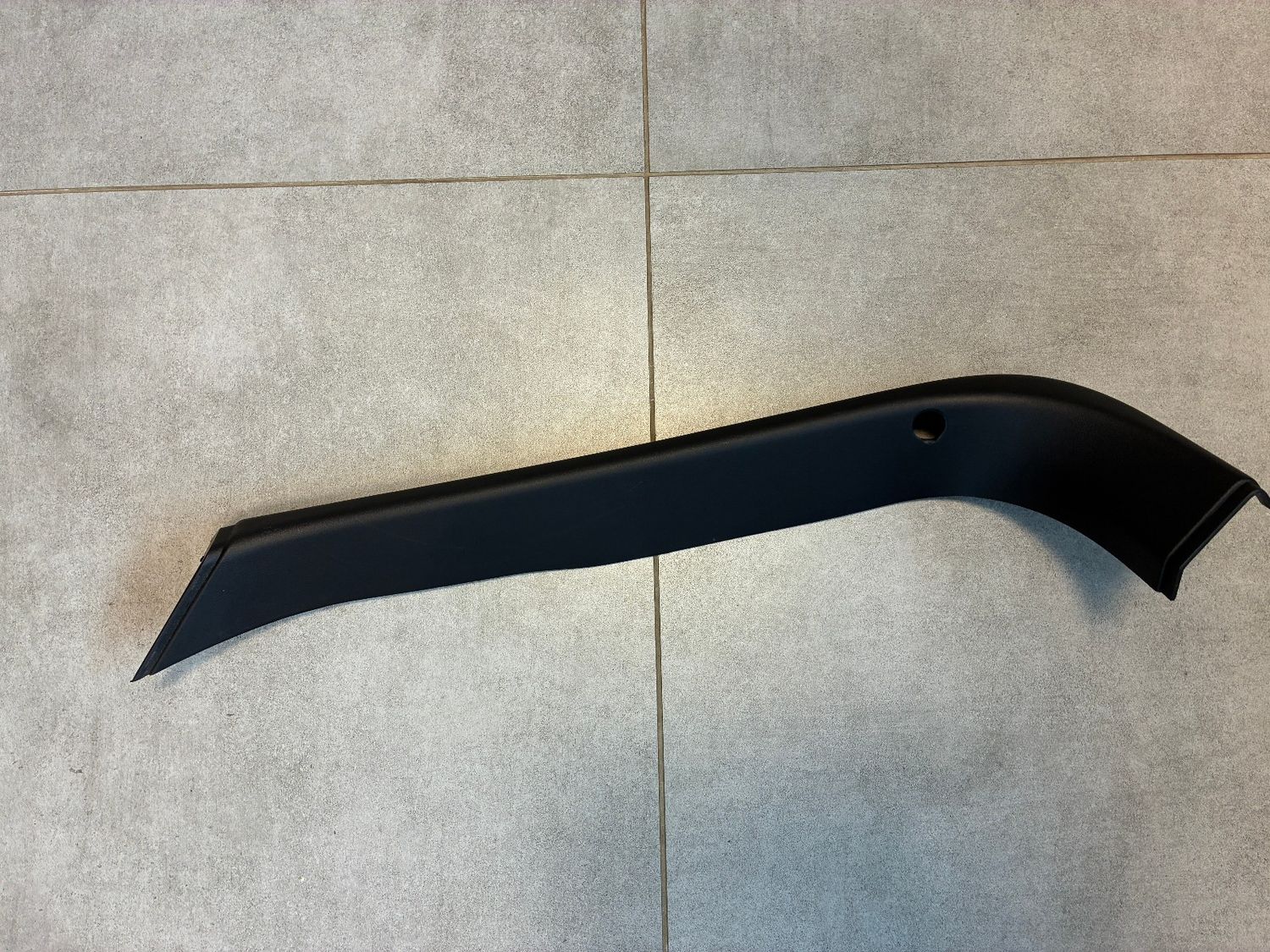 GENUINE Land Rover Range Rover Sport L320 Right Tailgate Trim Panel