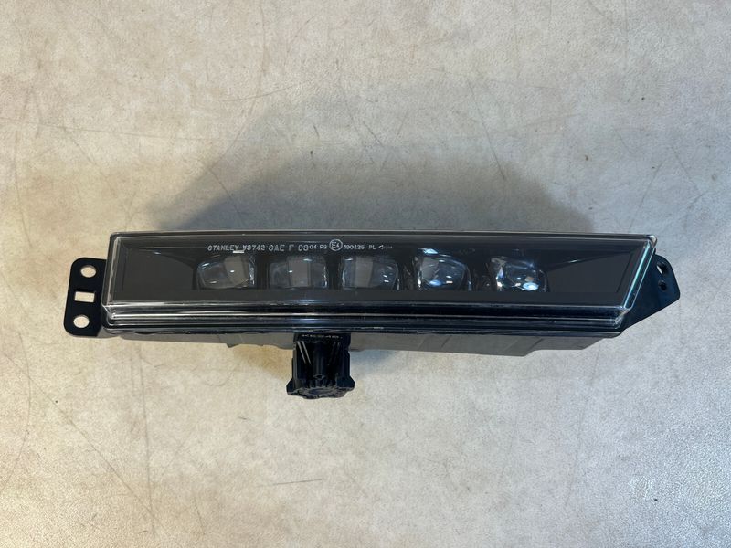 Honda CR-V 2020 2021 Hybrid Right Passenger RH LED Fog Light OEM 33900-TLA-R010