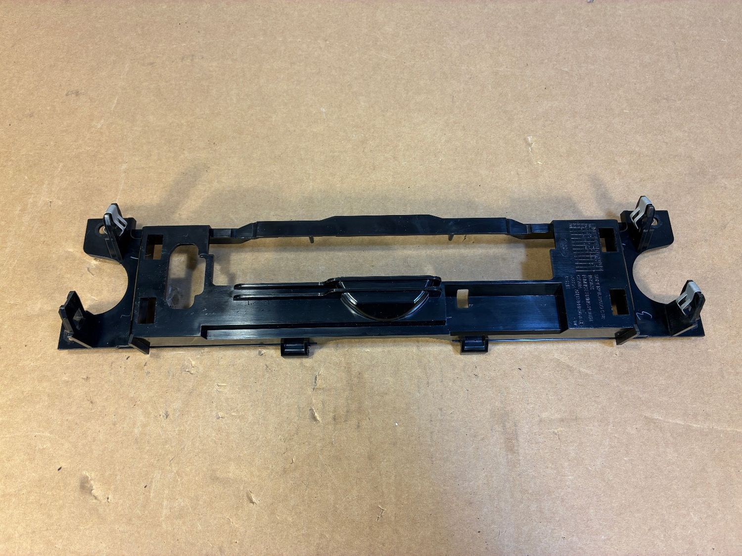 GENUINE Land Rover Range Rover Sport L320 Dashboard Dash Board Head Unit Bracket