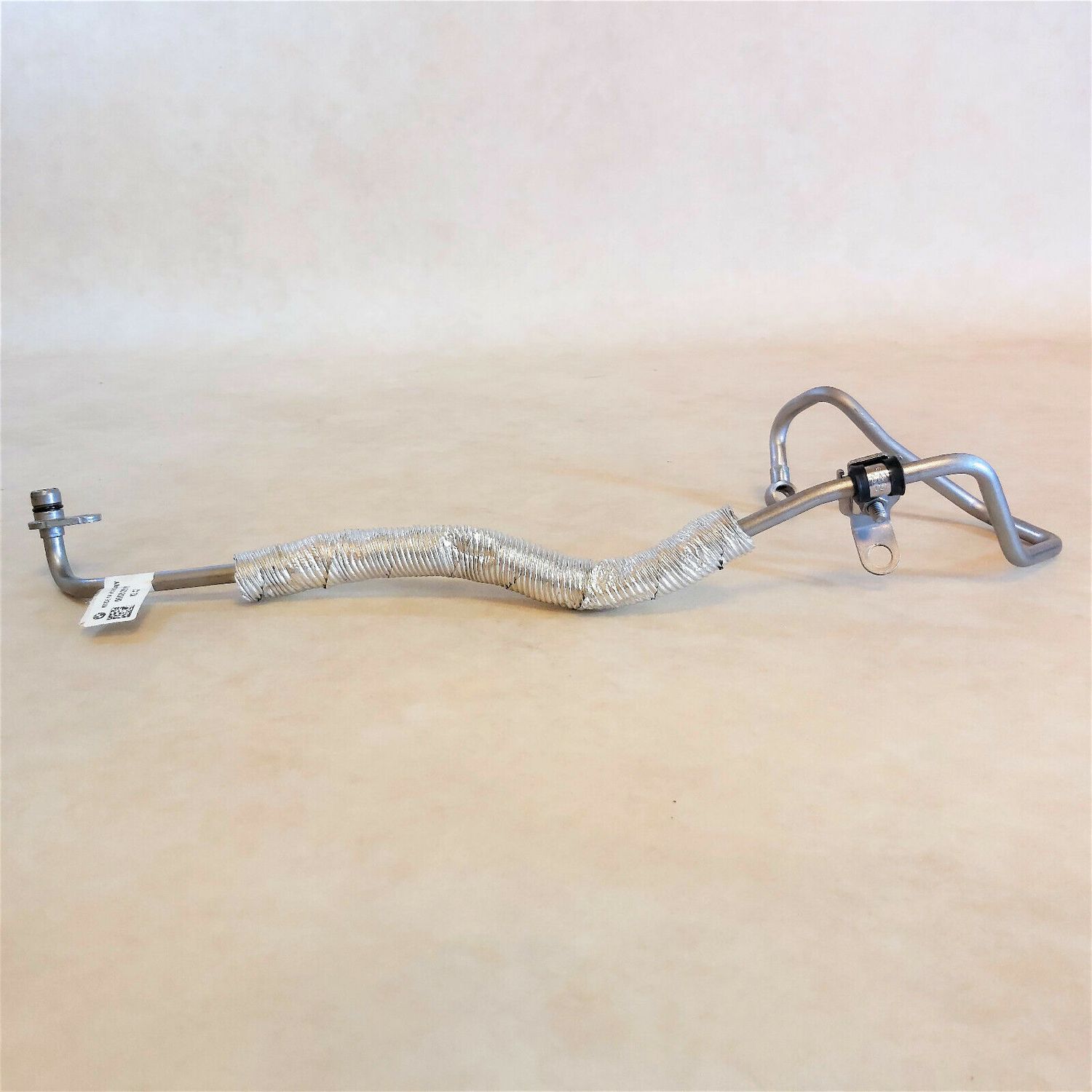 NEW Original BMW 11428513616 OIL PIPE INLET FEED PIPE INLET TURBO CHARGER