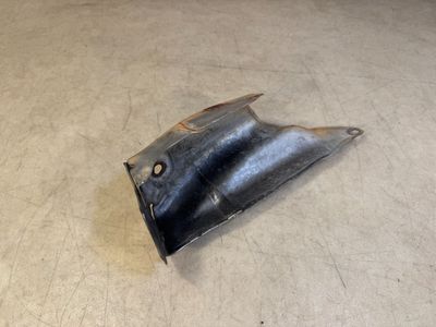 BMW 3 5 7 X3 E90 E60 E65 E83 X5 E70 X6 E71 Siltuma aizsardzības vairogs 11627796267