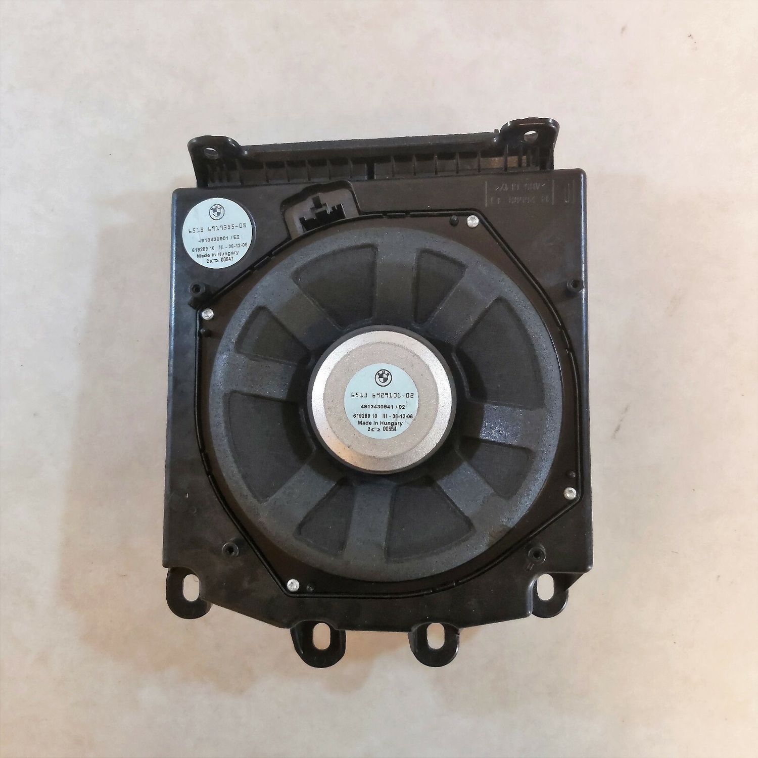 BMW 5 6 SERIES E60 E61 E63 SUBWOOFER SPEAKER CENTRAL BASS WOOFER LEFT 6513692910