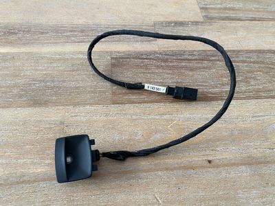 BMW X5 E70 E70 LCI X6 E71 E72 GENUINE Storage location package Led backlight