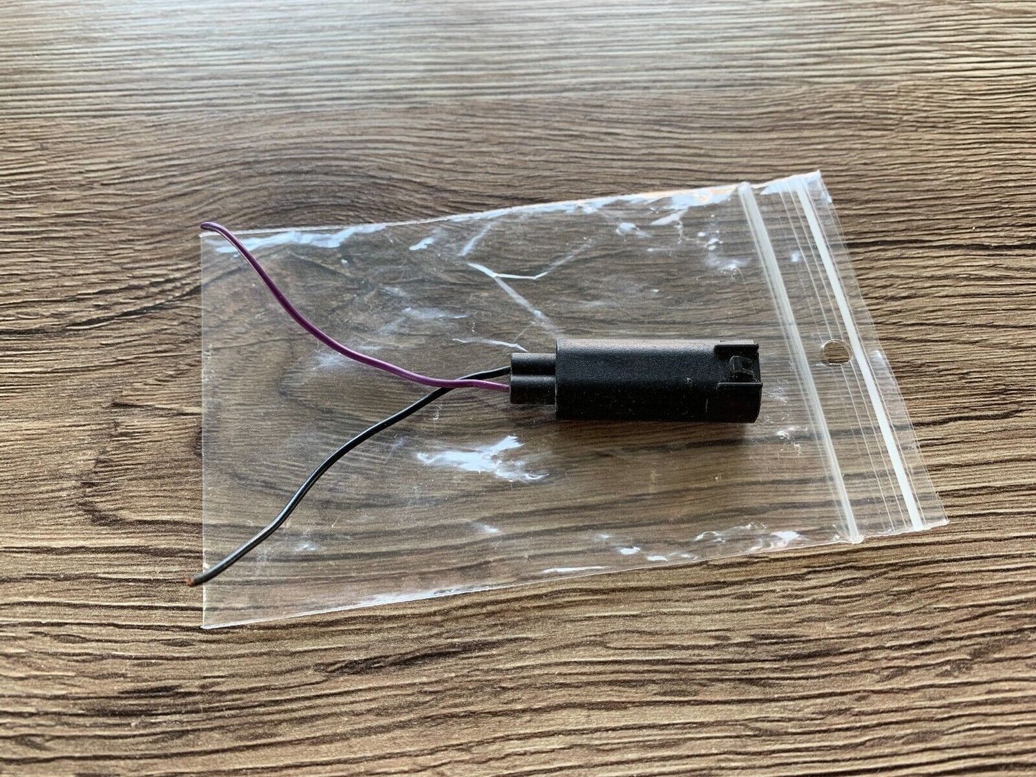 BMW e38 e39 e53 e60 e61 e65 e83 OEM Mirror plug connector 2 pin for dimming