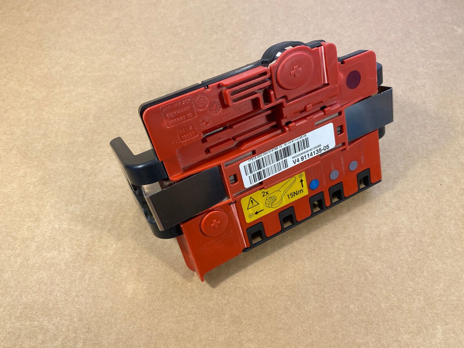 GENUINE BMW X5 E70 Power distribution box w fuse 61149114135